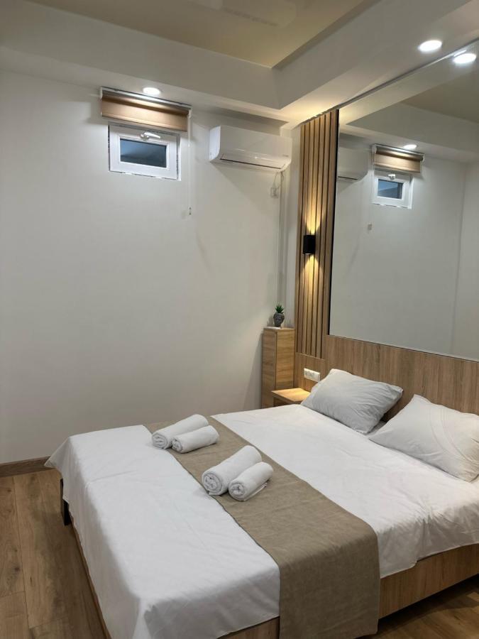 Euro Hotel Koetaisi Buitenkant foto